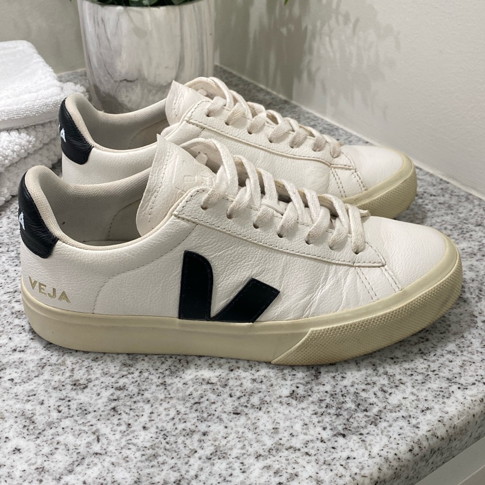 Veja Women Campo Sneakers, size 7